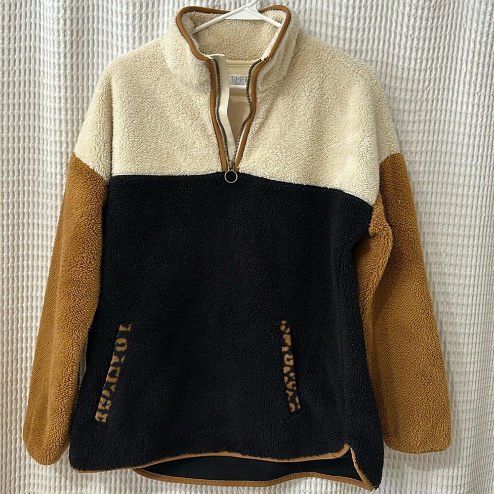 2/$15 EUC Quarter Zip Fuzzy Pullover - Size Medium